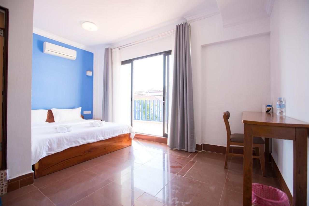 Pineapple Hostel Siem Reap Exterior foto