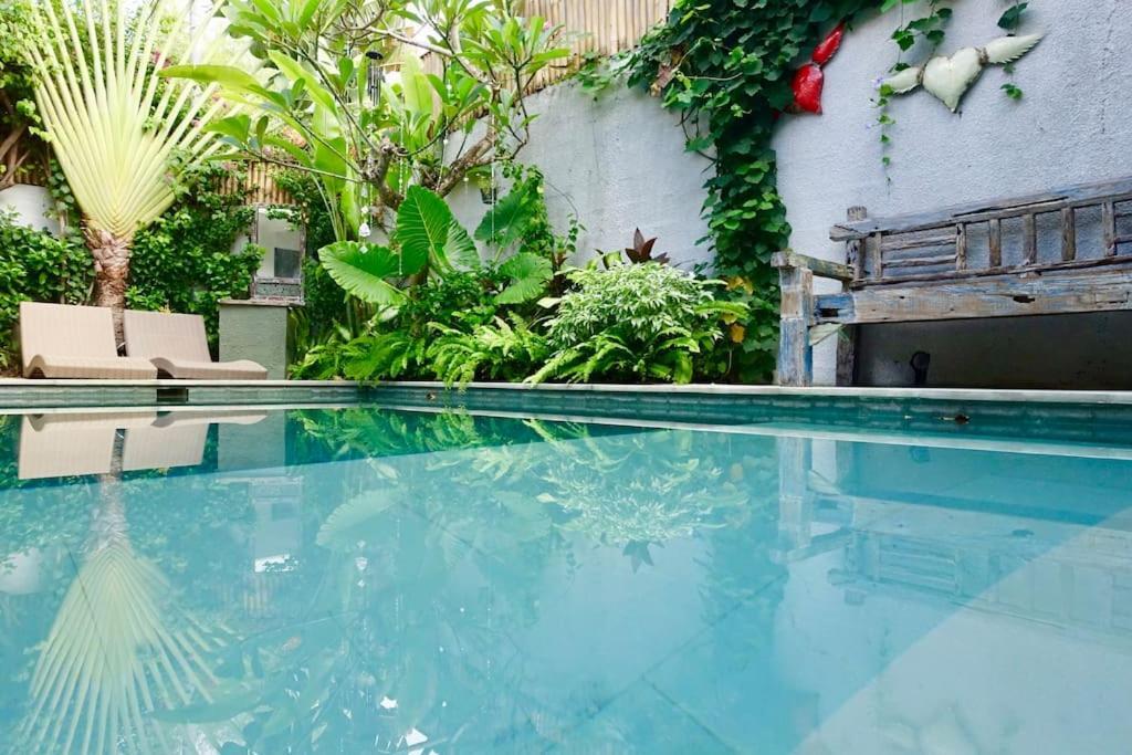 Pineapple Hostel Siem Reap Exterior foto