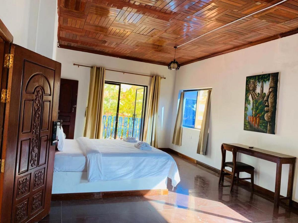 Pineapple Hostel Siem Reap Exterior foto